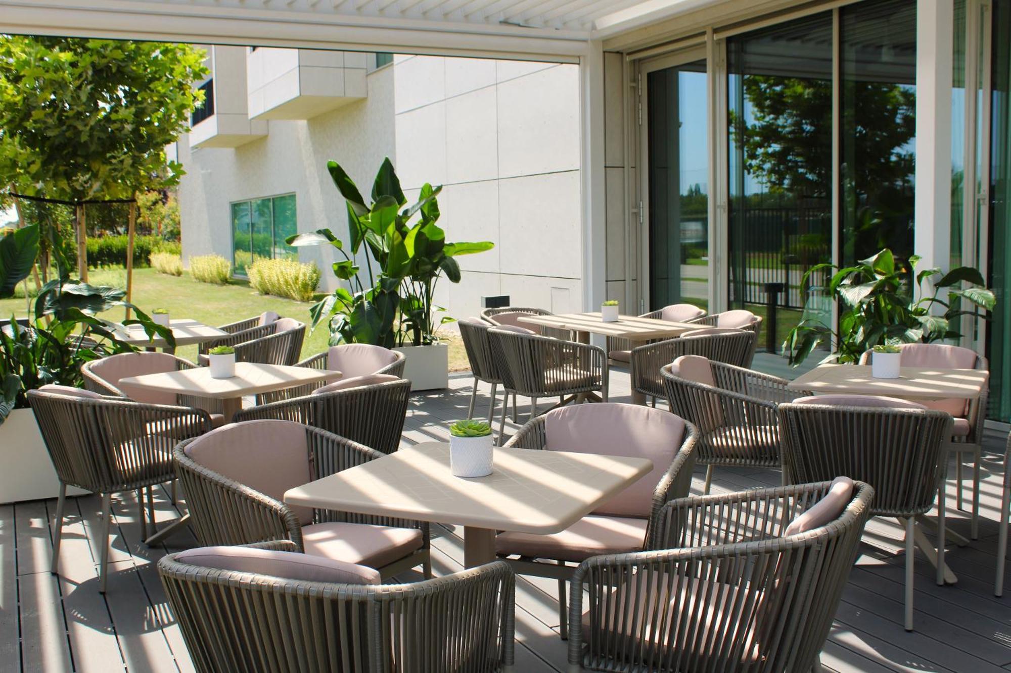 Hotel Gerardus Szeged Exterior photo